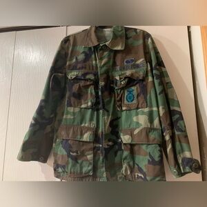 Military-Style Field Jacket in Green Woodland Camo
